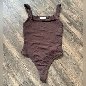 Aritzia Babaton Bodysuit